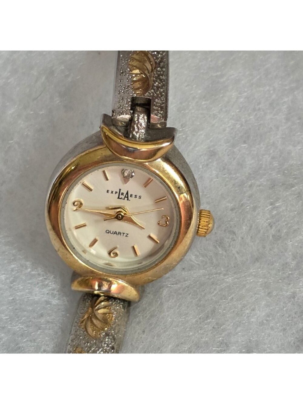 LAExpress Ladies Gold & Silver Tone Quartz Watch With Engraved Design Band - Picture 3 of 5